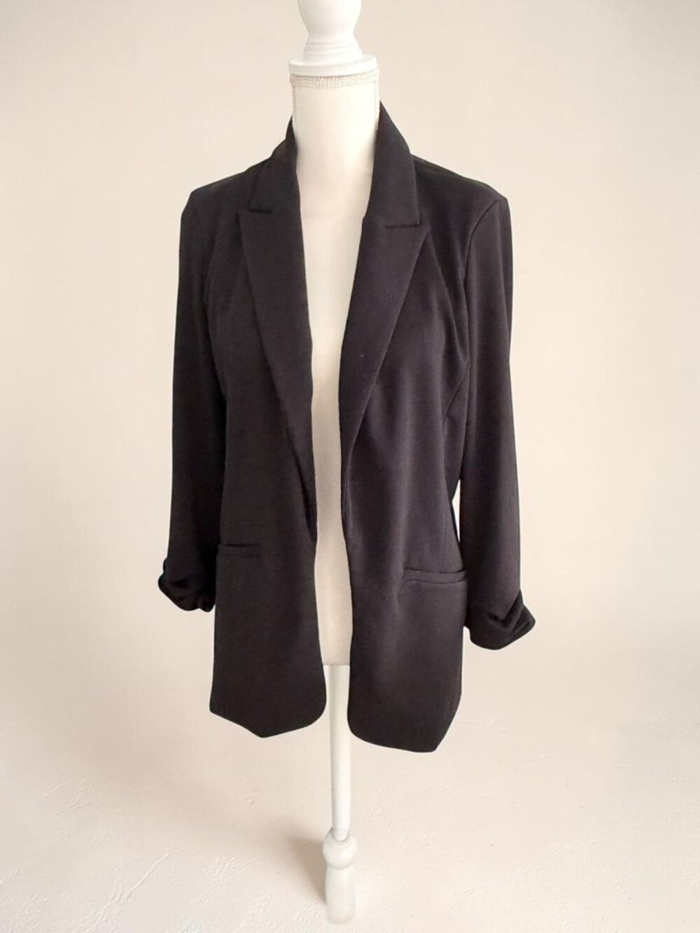 NINE WEST Black Rolled Cuff Blazer Size Medium